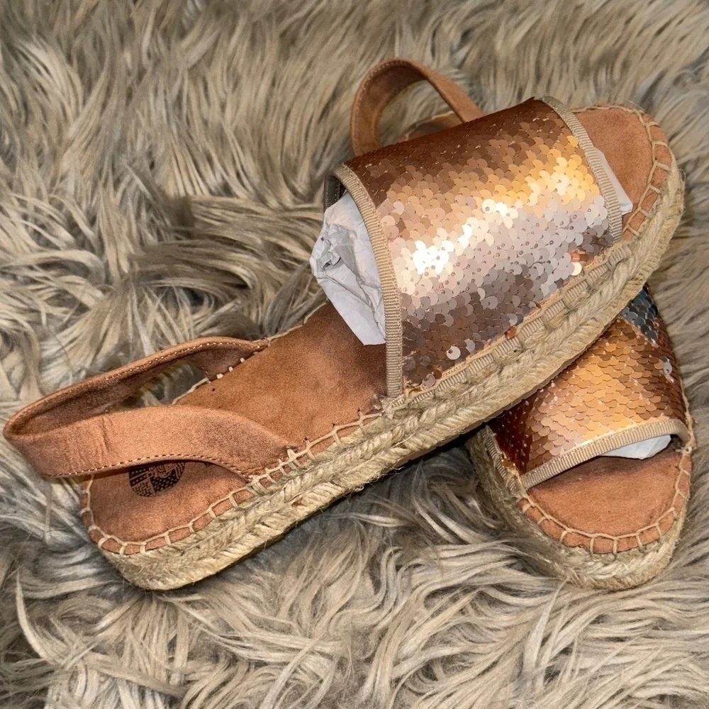 NWOT Nalho Kaia Sequin Wedge Espadrille Rose Gold Pink Size 11